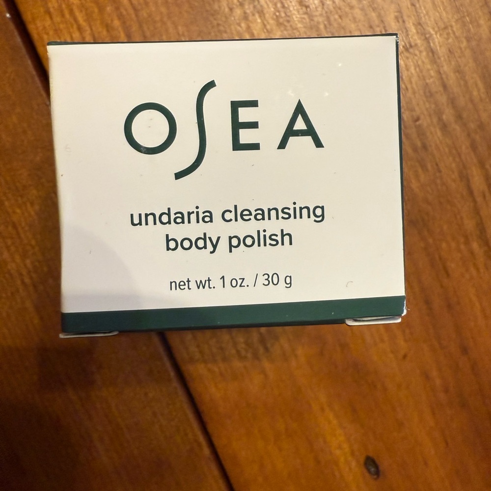 ❤️ 3/$25 OSEA UNDARIA CLEANSING BODY POLISH